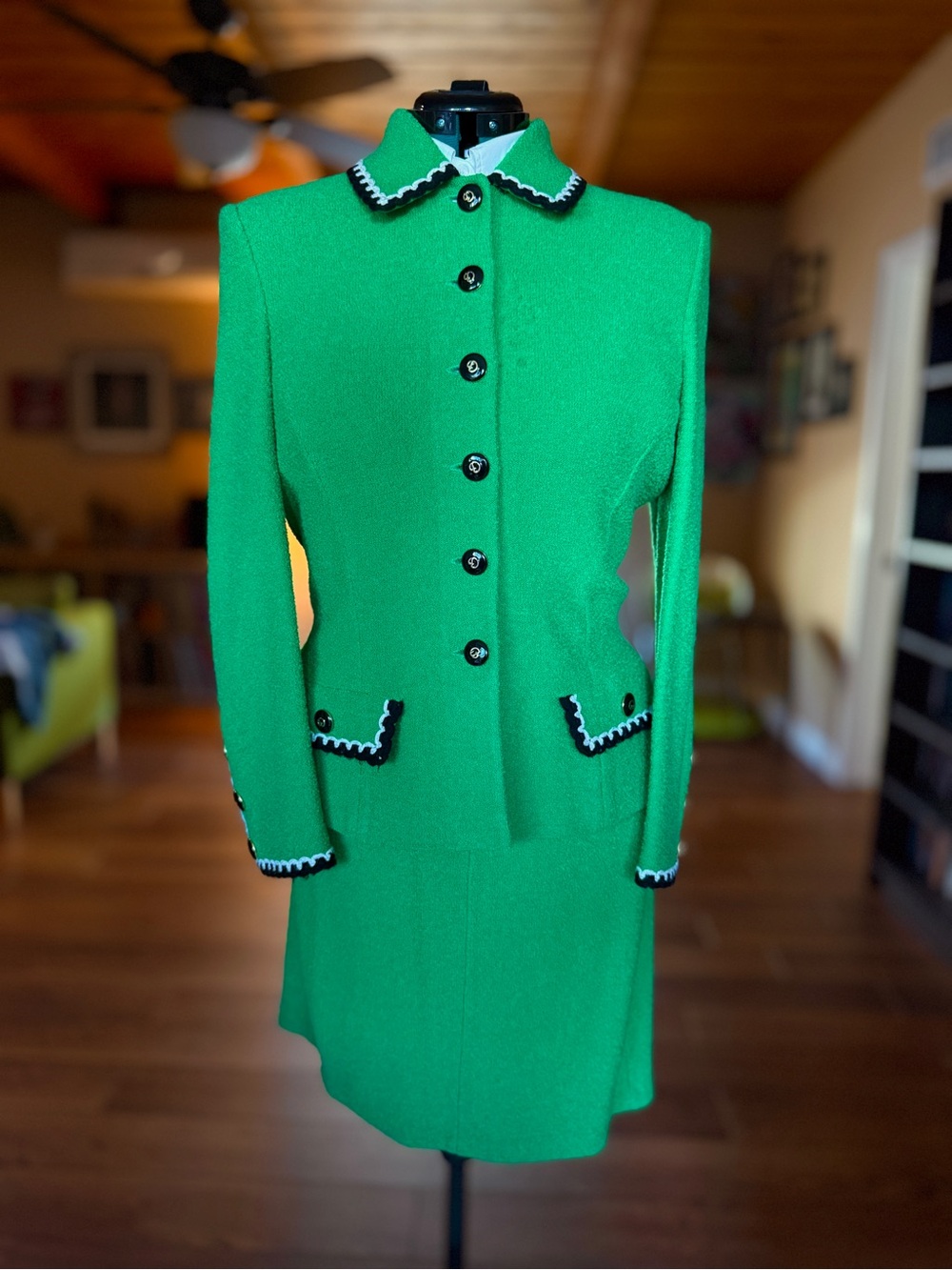 Vintage St. John Collection Green Knit Jacket Blazer and Skirt Suit As-Is/Flawed